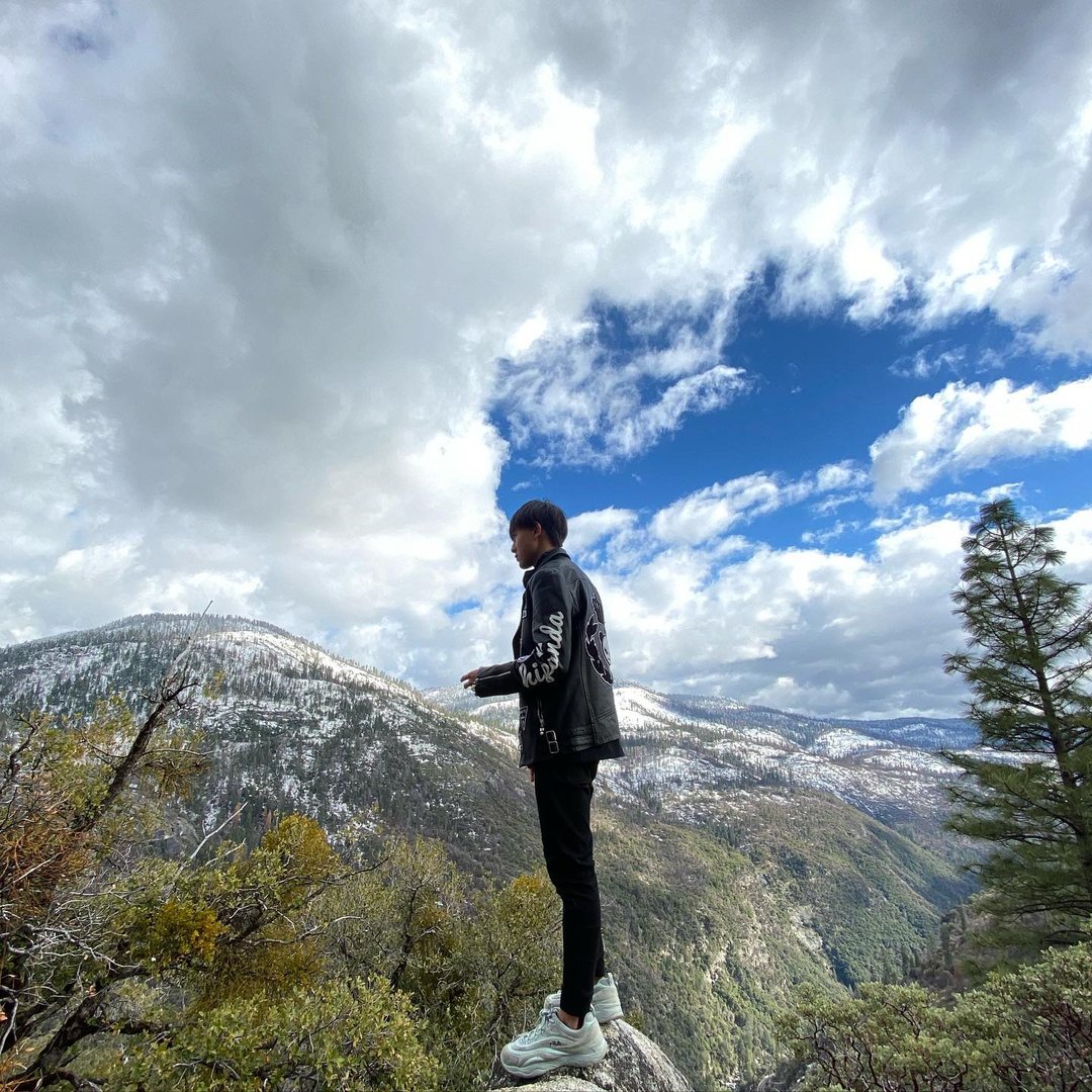 Pang Jun Han in the mountains